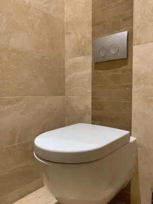 136 LUCIDO IVORY 30,5X61