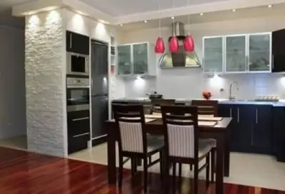 KAMEN BELI KVARCIT 3cm 1M2